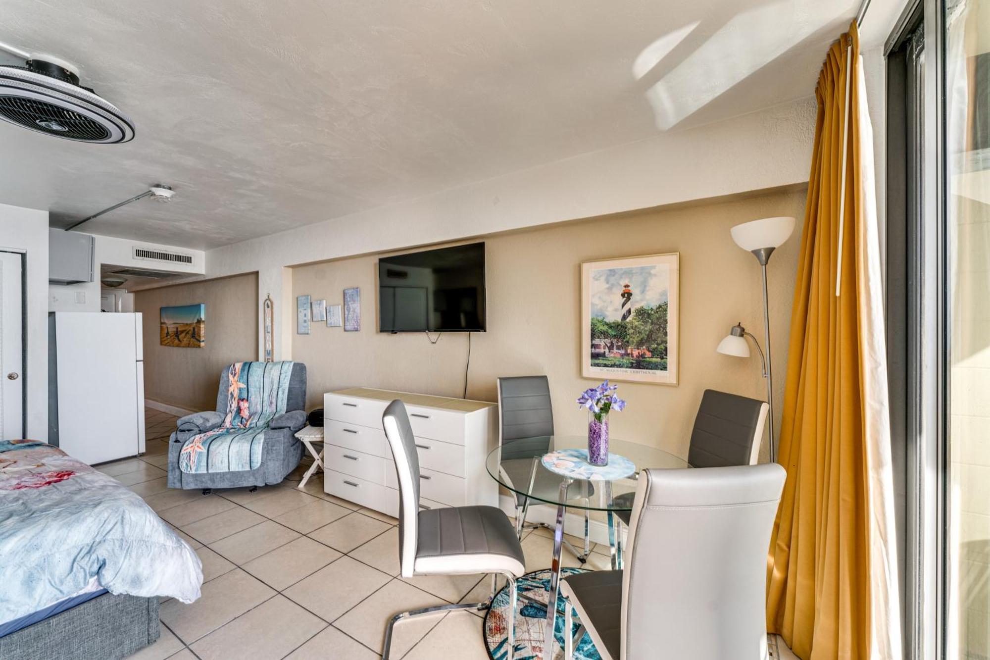 Daytona Beach Resort Studio With Beach Access! Εξωτερικό φωτογραφία