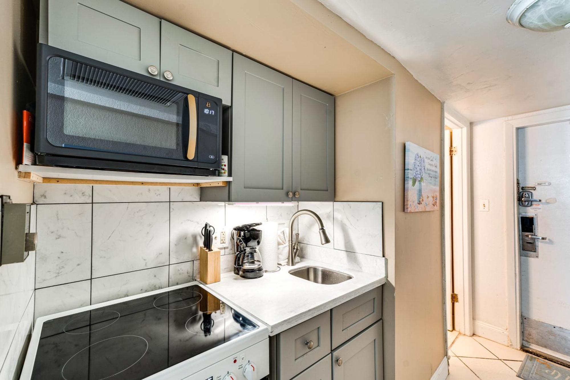 Daytona Beach Resort Studio With Beach Access! Εξωτερικό φωτογραφία